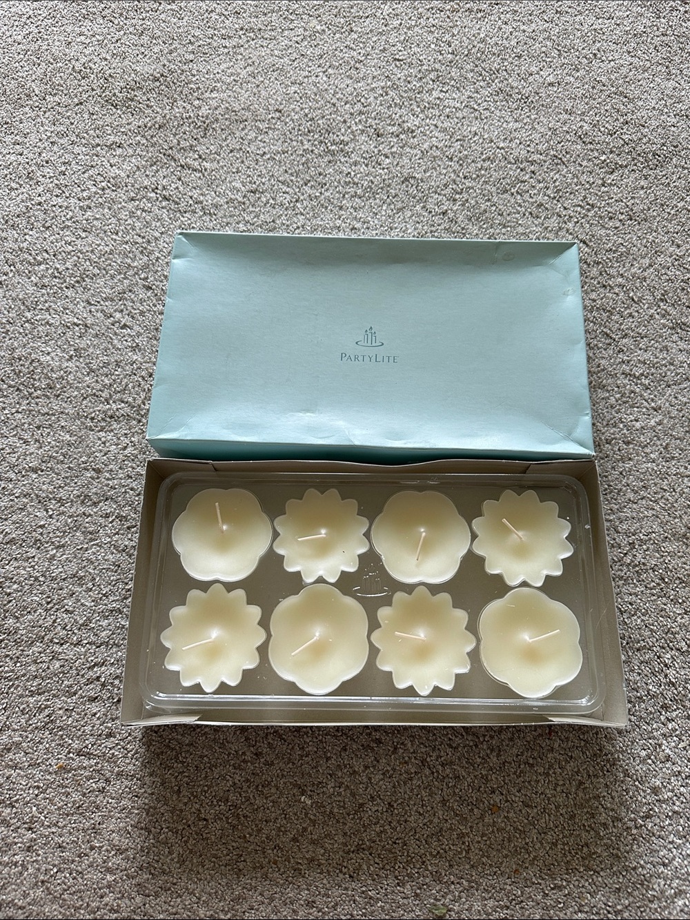 PartyLite Cream Floral Tea Light Candle Set